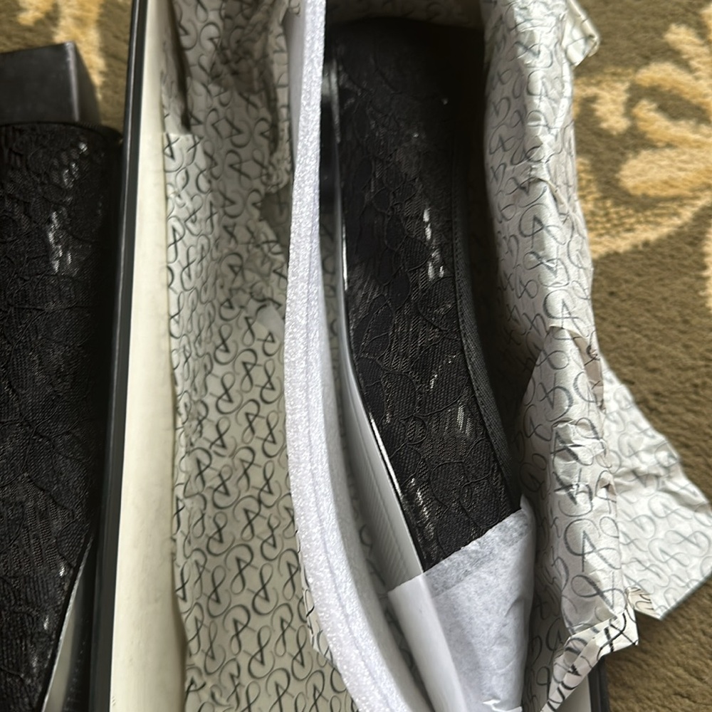 Adrianna papell new in box size 9 shoes black Sophie lace does run small - Picture 5 of 7
